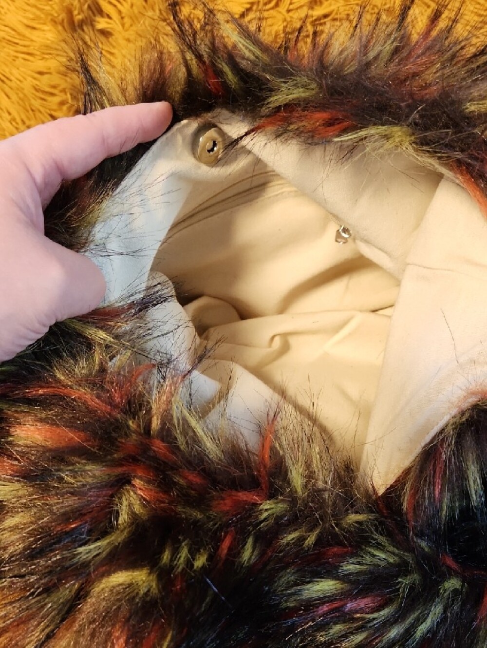 Source Unknown Multi-Color Faux Fur Shoulder Bag - Picture 6 of 7